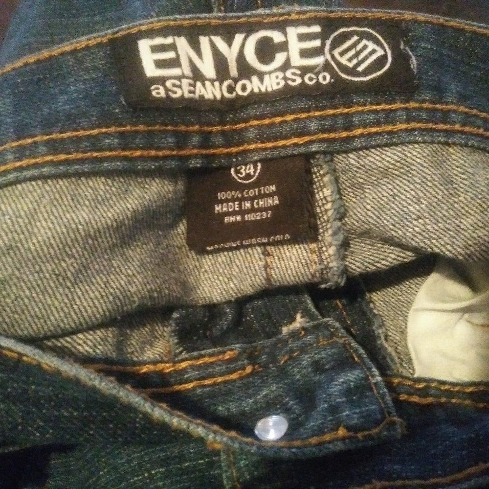 Jeans - Picture 2 of 2